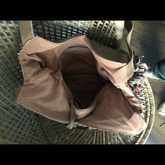 Leather and tapestry large fringe purse - Picture 3 of 3